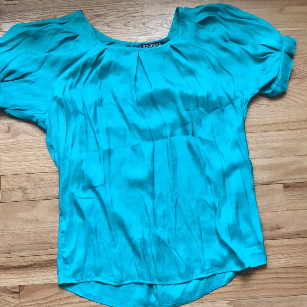 Express teal shirt